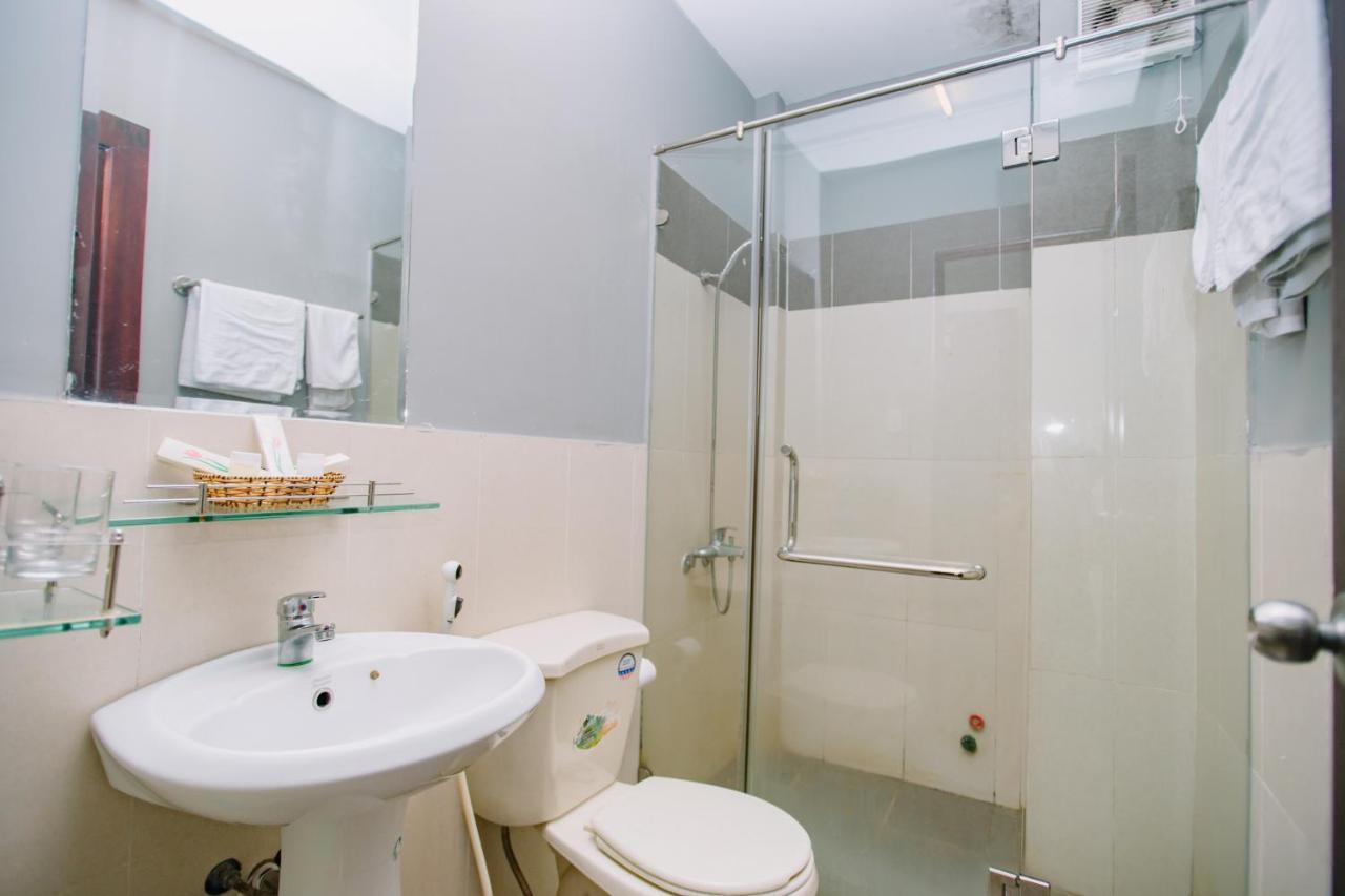Khách sạn Canary Saigon 2*